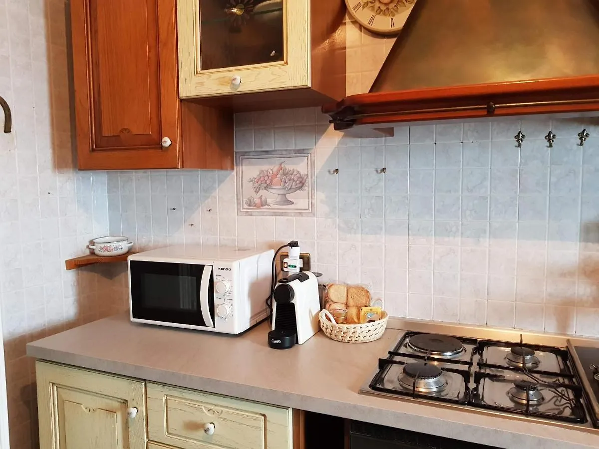 Il Tuppo - Al Centro In Cima Apartamento Messina Itália