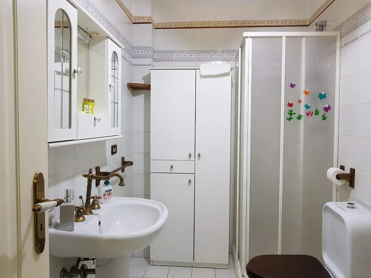 Il Tuppo - Al Centro In Cima Apartamento Messina Itália